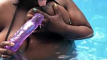 Fucking Myself In The Pool 😍