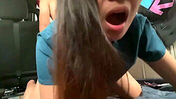 Pinay Nurse Banged Hard in Car Before Shift?