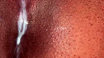 Pussy squirting 😊