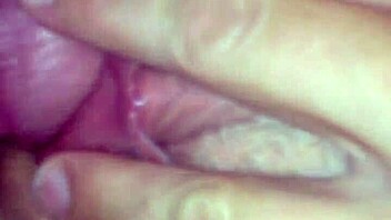 Girlfriend uses vibrator on her pussy and ass while friend watches in anal assfucking session 😈