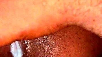 Pussy squirting 😊