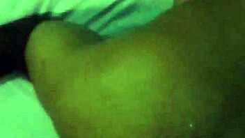 Tirandome a travesti delgada 2 con anal intenso y assfucking duro en peruvian style