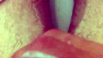 i jerking in bathtub with bisexual thoughts