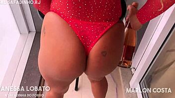 Champanhe on Big Ass Girlfriend, Made Her Drink My Cum