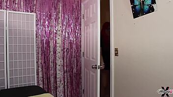 I got a crush on dis latina milf wit big ass n tits