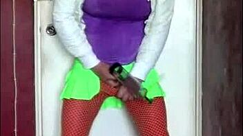Sissy Mark enjoys swallowing his own urine and seeks community participation