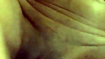 Mature Woman Masturbating Her Pussy Intensely And Pleasurably