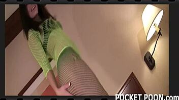 i'll cum in just pantyhose tonight
