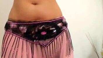 Sophie Mei dances with her big tits and chubby body