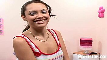 Horny Girl Julisa Delor Gets Pussy Fucked and Swallows Cumshot