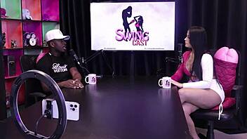 the woman tells his mom about son's porn and funk career - jefao oficial