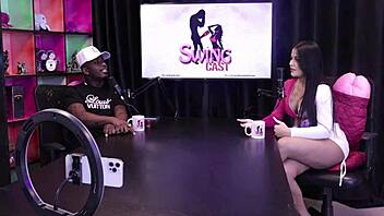 the woman tells his mom about son's porn and funk career - jefao oficial