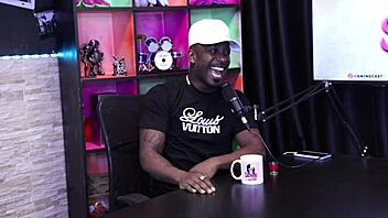 the woman tells his mom about son's porn and funk career - jefao oficial