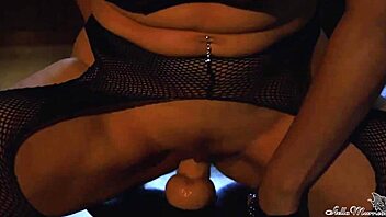 i'm watchin this hot woman ride her sex toy sensually after werk