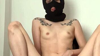 Thick piss fountain spraying wildly from my chair, wanna see?