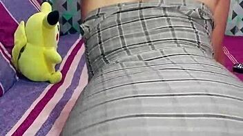 Desperate Latina Amateurs Squirt While Masturbating Anal