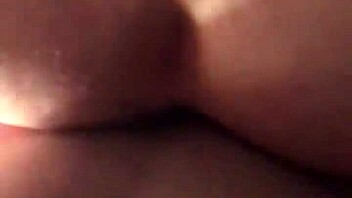 Super horny mommy takes a huge load from uncle