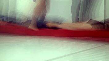 performer especialista em trampling realizo fetiches e outras fantasias exoticas 😈