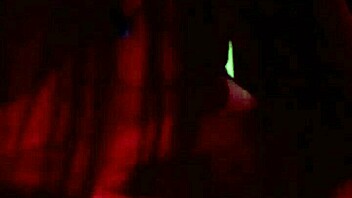 Mamada Antes de Cabalgar en Estilo Colombiano