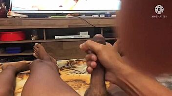 I Woke Up To The Pitbull Masturbating And Decided To Help!