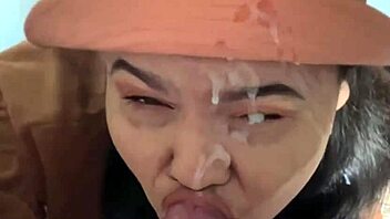 זקנה וצעירה 18+ חובבנית GILF זונה קום מציצה קומפילציה