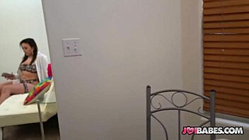 Curvy teen 18+ girlfriend fiji falzz teaches jerk off instructions