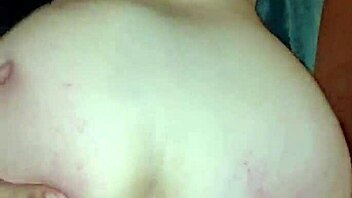 Rubia Swallows It All And Squirts Passionately