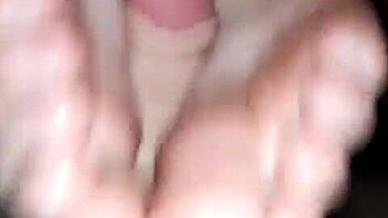 reverse footjob cumshot tease