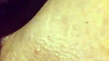 this guy sucks on that pussy so good