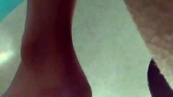 this guy sucks on that pussy so good