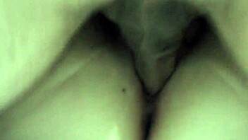 impregnating my teen girlfriend with a deep creampie, her big ass bouncing