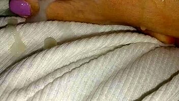 Creamy Cum On Petite 18+ Wife's Toes And Feet In Intense Homemade Action