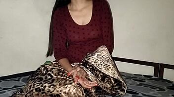 Saarabhabhi6 padosi ke saath wild roleplay mein maze leti hai, real Hindi talk mein