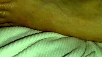 Creamy Cum On Petite 18+ Wife's Toes And Feet In Intense Homemade Action