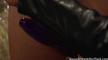omg, slaves gifting a big strapon to satisfy mistress’s desires is hot! 🔥