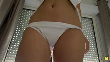 Sexy prova bikini sulla perfetta Candice diciottenne! 👙