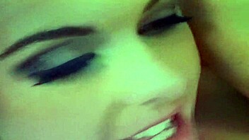 jayna woods gives blowjob in upncummers