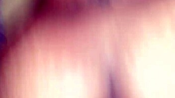 Cheating ebony milf gets backshots and cumshot in homemade video.