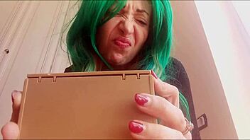 spell turned me into giantess, now i'm so horny oops