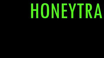 اللاتينية الساخنة المتحولة إيزا لورنس تخترق كس ضيق. نار خالصة!