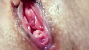 Arianna's Pussy Up Close