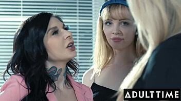 Lesbian seduction: Aliya Brynn's intimate encounter with Joanna Angels