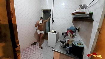conversational fudendo na cozinha com enteada teen em anal 18+
