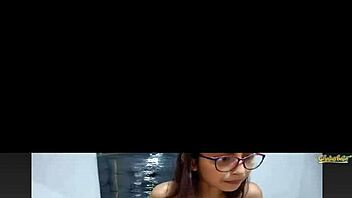 Watch this 25-year-old Latina webcam girl