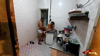 conversational fudendo na cozinha com enteada teen em anal 18+