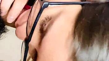 Hermosa Puta Gives Blowjob And Cumshot To Minniedays