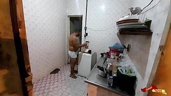 conversational fudendo na cozinha com enteada teen em anal 18+