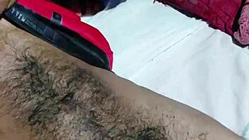 Hairy and uncut: Pentelhudo's Flemish faggot in action