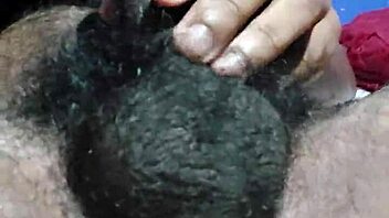 Hairy and uncut: Pentelhudo's Flemish faggot in action