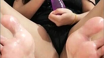 Joi in Italiano - Footjob - Realizzo i tuoi desideri